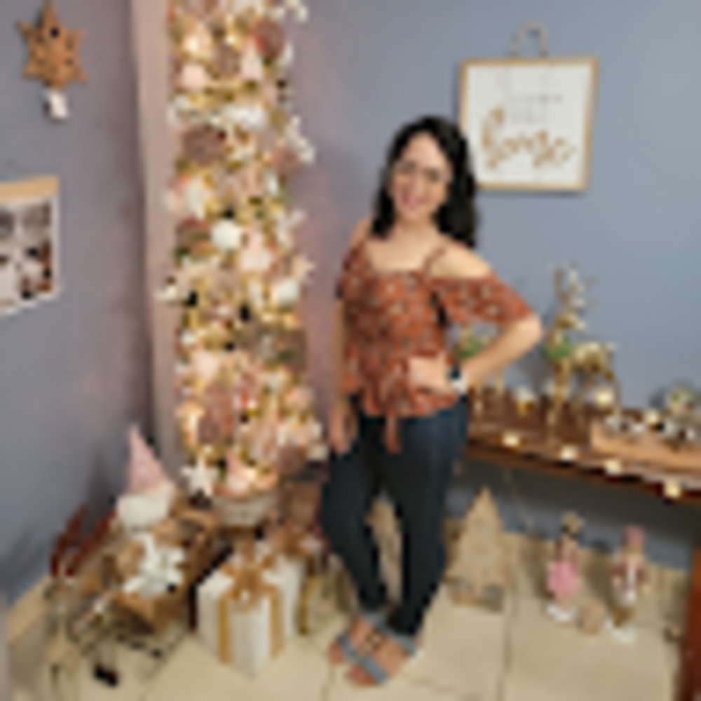Meet your Posher, Yanitza